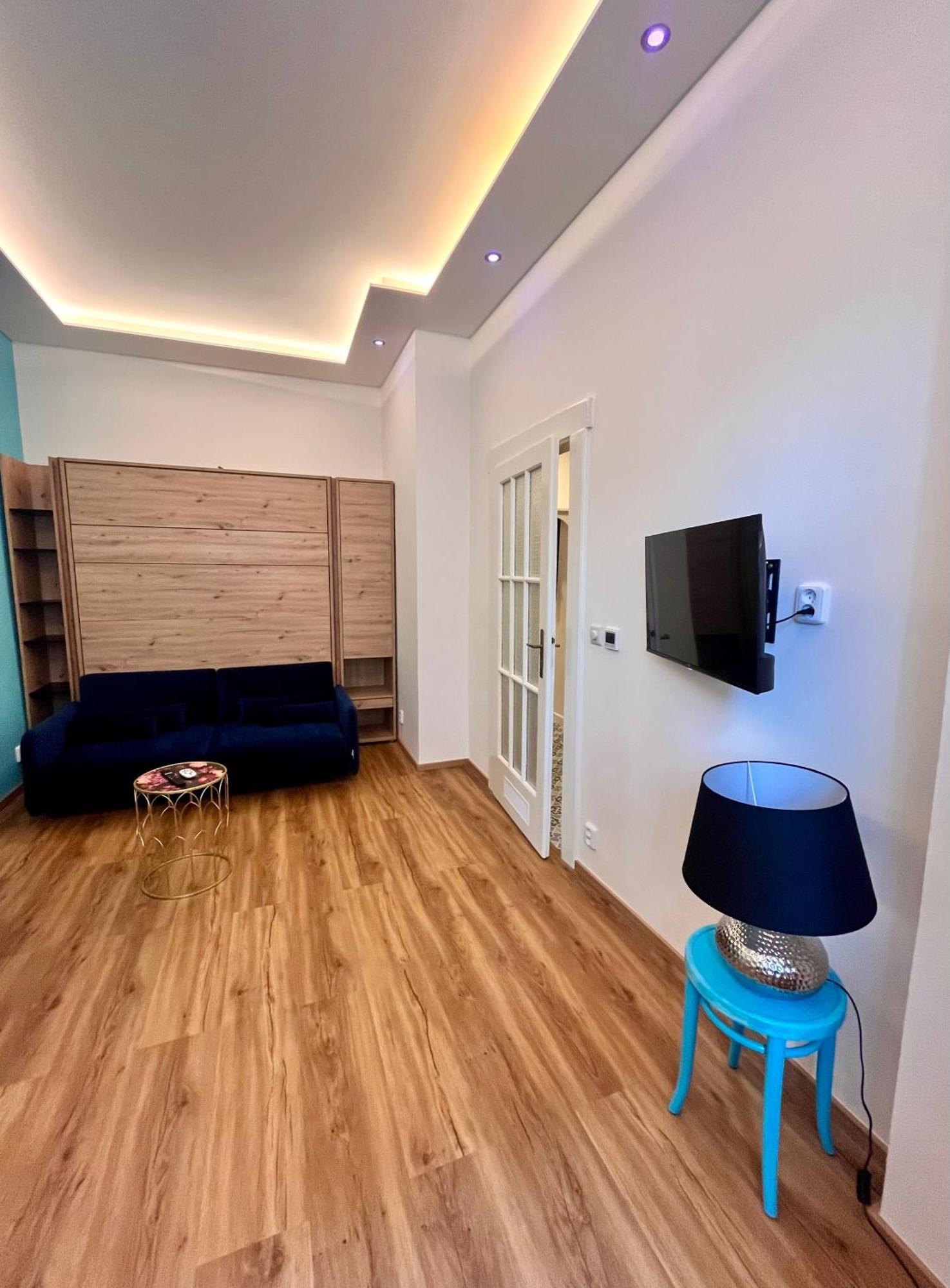 Moderni Apartman Na Hluboke V Praze - Idealni Pro 4 Prague Exterior photo